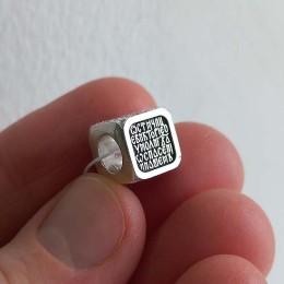 Серебряная подвеска шарм святая Виктория 18973