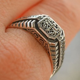 Серебряная мужская печатка с крестом Спаси и сохрани 40048