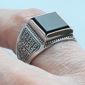 Серебряное кольцо с черным ониксом мужское 