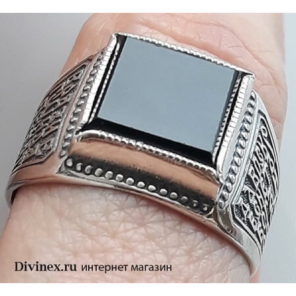 Серебряное кольцо с черным ониксом мужское 