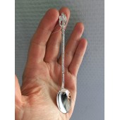 Серебряная ложка на крестины (длина 13 см) в навершие Ангел Хранитель орнамент малинка, арт. 33101