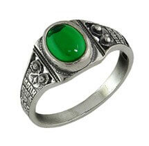 Кольцо с зеленым камнем